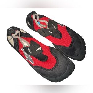 Boys newtz water shoes